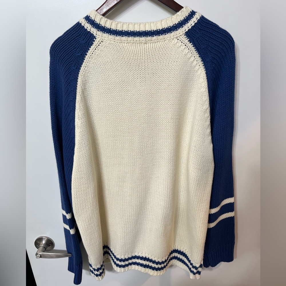 Le Lis letterman sweater, athletic patches and removable pin - Picture 4 of 7